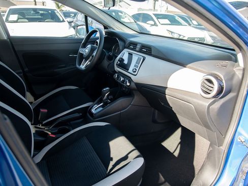 Used 2021 Nissan Versa SV image 10