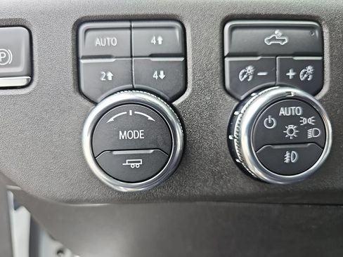 Used 2024 GMC Sierra 1500 Elevation AWD/4WD image 30