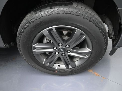 Used 2023 Ford F150 Lariat w/ Equipment Group 502A High image 28