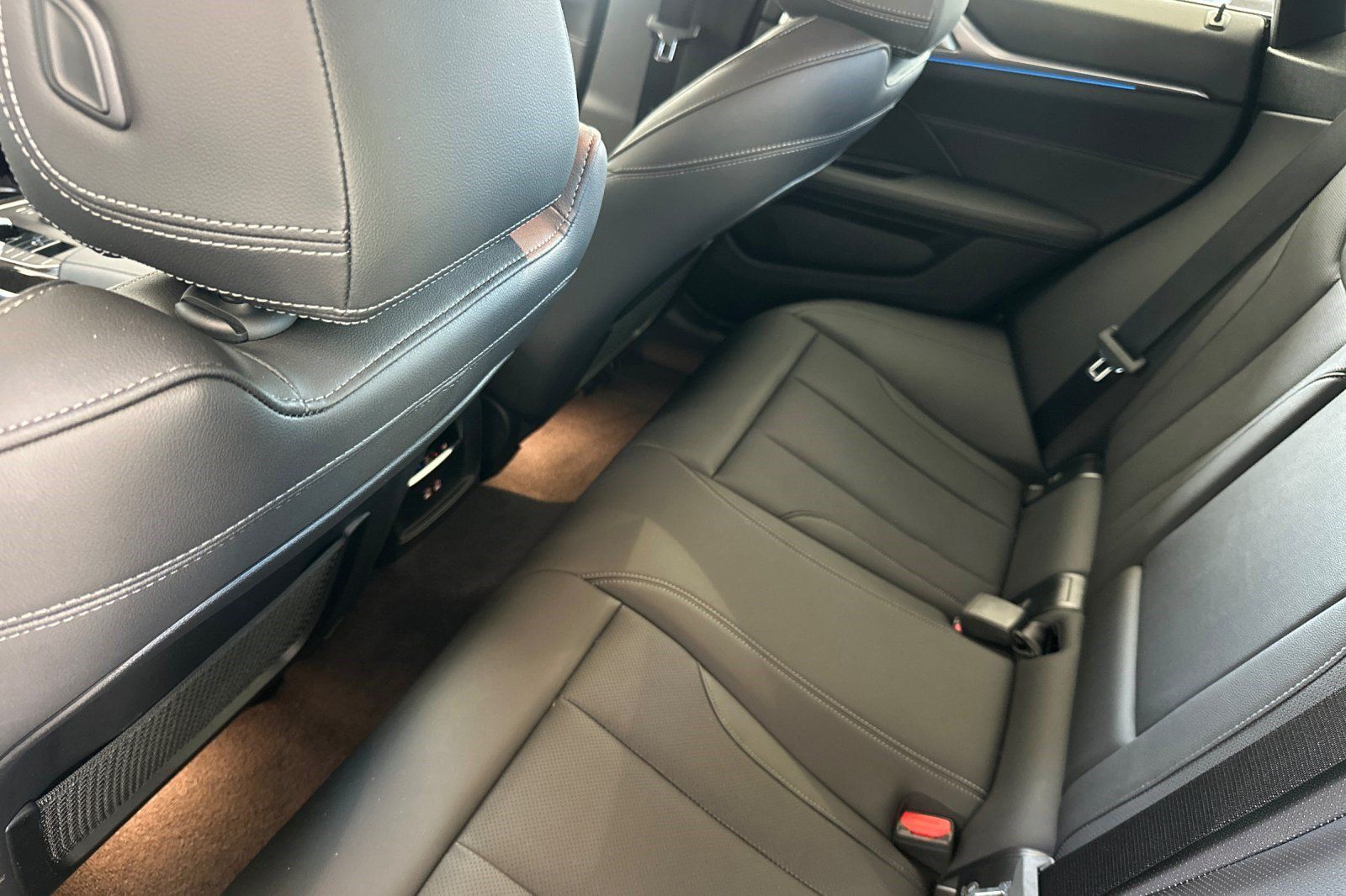 Certified 2024 BMW i4 eDrive35 w/ Convenience Package RWD image 15
