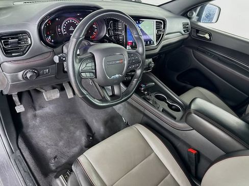 Used 2024 Dodge Durango GT RWD image 7