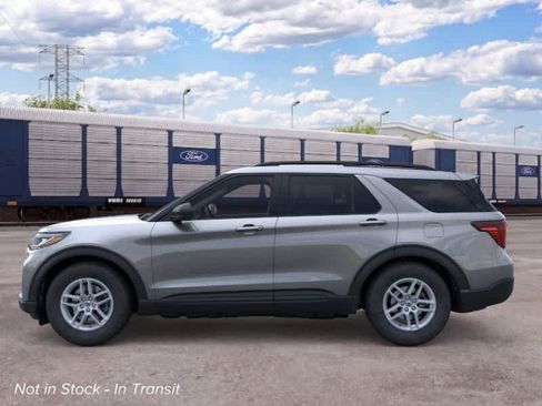 New 2026 Ford Explorer Active AWD/4WD image 3