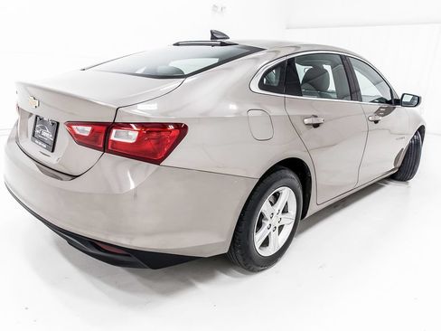 Used 2022 Chevrolet Malibu LS FWD image 6