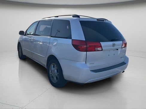 Used 2005 Toyota Sienna XLE image 6