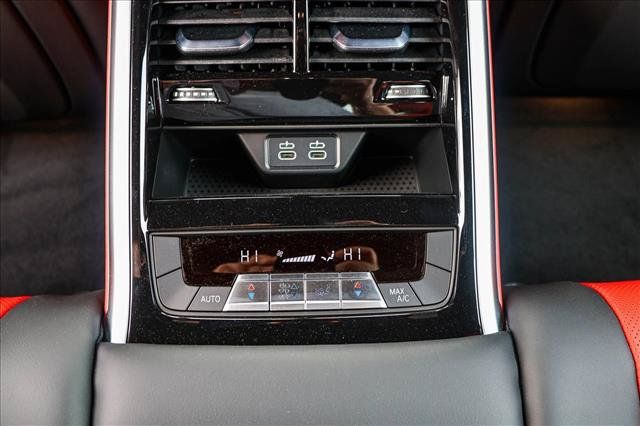 New 2026 BMW 840i xDrive w/ M Sport Professional Package AWD/4WD image 21