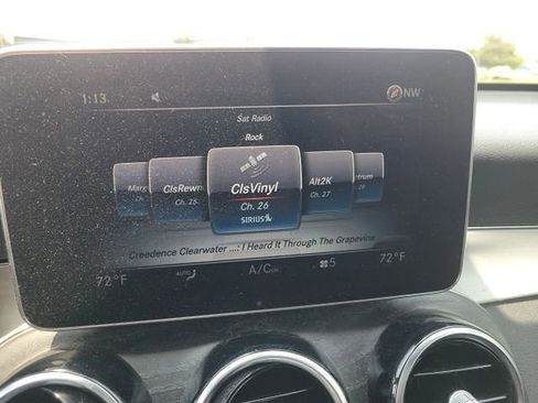 Used 2019 Mercedes-Benz GLC 300 4MATIC image 19