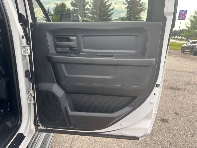 Used 2021 RAM 2500 Tradesman w/ Chrome Appearance Group AWD/4WD image 17