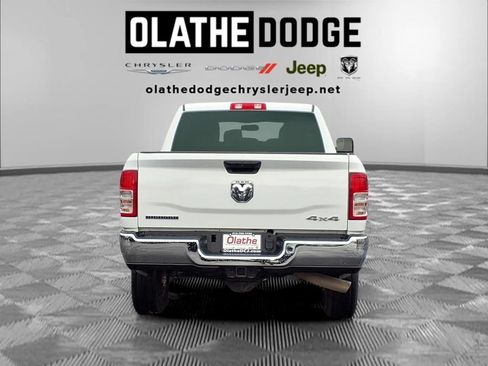 Used 2024 RAM 2500 Big Horn AWD/4WD image 27