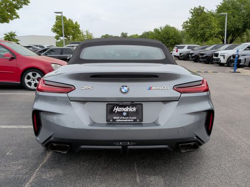 Used 2026 BMW Z4 M40i w/ Premium Package image 8