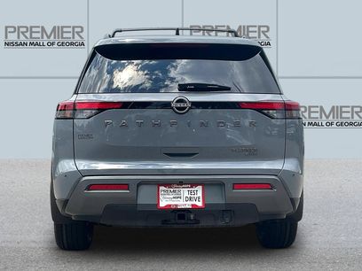 New 2026 Nissan Pathfinder Platinum