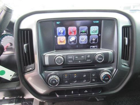 Certified 2018 Chevrolet Silverado 1500 LT RWD image 22
