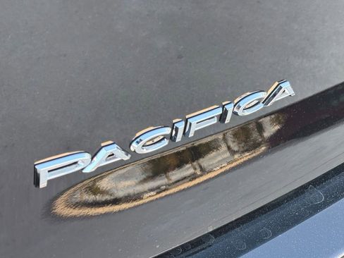 New 2026 Chrysler Pacifica Select image 38