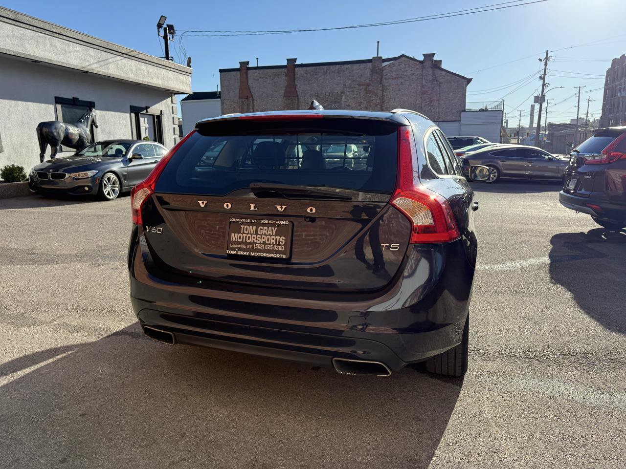 Used 2017 Volvo V60 T5 Premier w/ Convenience Package FWD image 3
