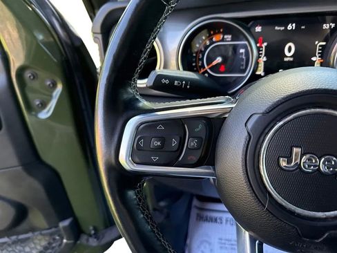 Used 2021 Jeep Wrangler Unlimited Sahara w/ LED Lighting Group AWD/4WD image 16