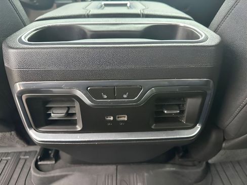 Used 2022 GMC Sierra 1500 SLT w/ SLT Convenience Package image 14