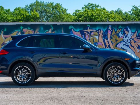 Used 2014 Porsche Cayenne AWD/4WD image 6