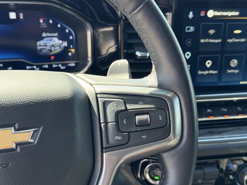 Used 2023 Chevrolet Silverado 1500 LTZ w/ LTZ Convenience Package II AWD/4WD image 18