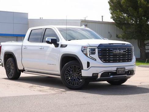 Used 2022 GMC Sierra 1500 Denali Ultimate AWD/4WD image 1