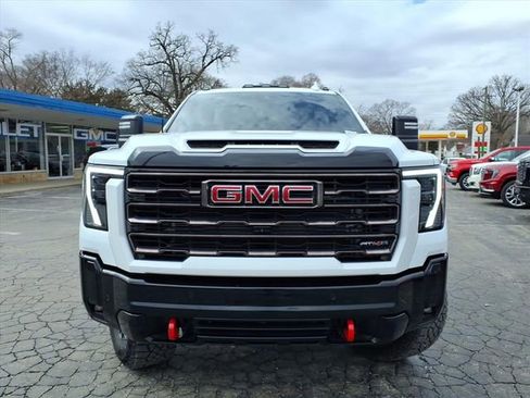 Used 2025 GMC Sierra 2500 AT4X image 14