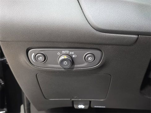 Used 2022 Buick Encore GX Select image 26