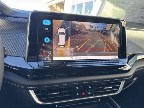 New 2026 Volkswagen Atlas Cross Sport SEL Premium R-Line image 25