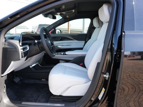 New 2025 Cadillac Lyriq Sport image 18