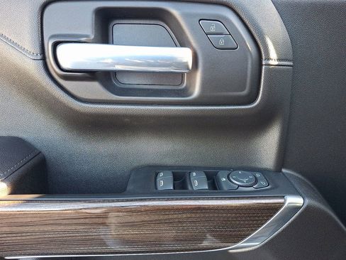 Used 2022 Chevrolet Silverado 1500 LT Trail Boss image 14