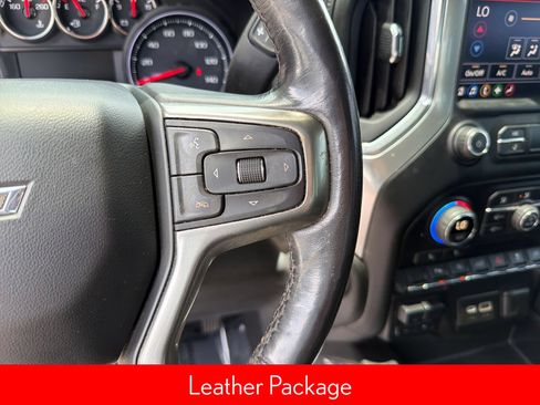 Used 2020 Chevrolet Silverado 1500 LT Trail Boss AWD/4WD image 17