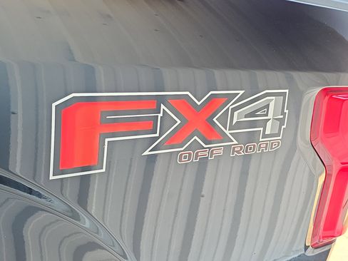 Used 2018 Ford F150 Lariat image 6