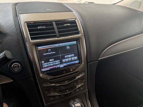 Used 2012 Lincoln MKX AWD image 10