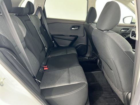 Used 2023 Nissan Rogue SV image 23