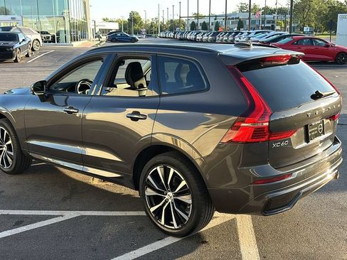 Used 2024 Volvo XC60 B5 Plus w/ Climate Package AWD/4WD image 3