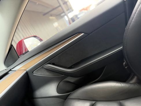 Used 2022 Tesla Model 3 Long Range AWD/4WD image 35