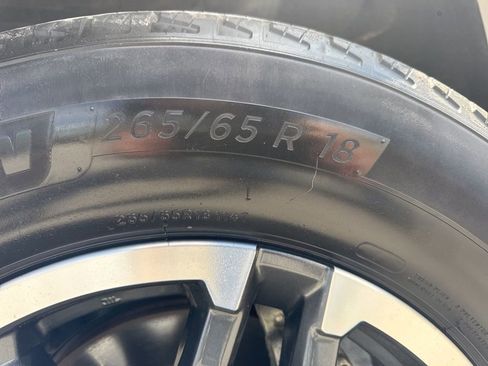 Used 2025 Toyota Tacoma TRD Sport image 29