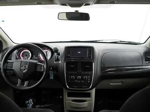 Used 2017 Dodge Grand Caravan SE w/ Power Window Group image 14