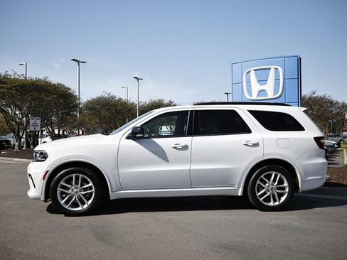 Used 2024 Dodge Durango GT RWD image 4
