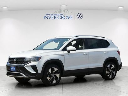 Certified 2023 Volkswagen Taos SE w/ Panoramic Sunroof Package