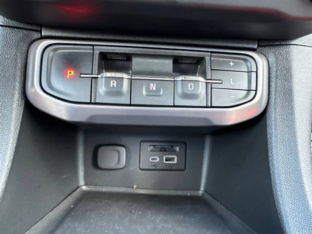 Used 2022 GMC Acadia AT4 w/ Preferred Package AWD/4WD image 23