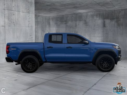 Certified 2025 Chevrolet Colorado Trail Boss AWD/4WD image 7
