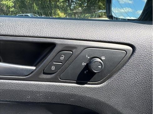 Used 2017 Volkswagen Jetta S image 10