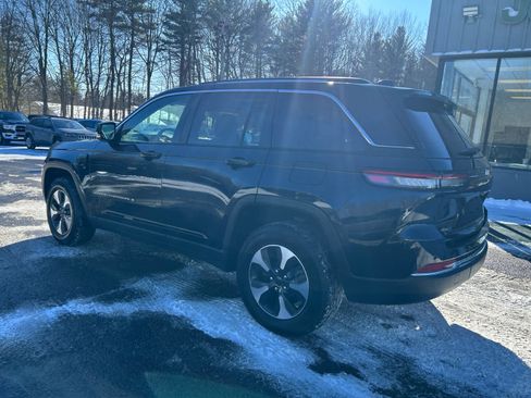 Used 2023 Jeep Grand Cherokee 4WD 4xe w/ Luxury Tech Group II image 8