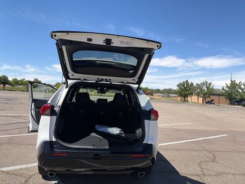 Used 2025 Toyota RAV4 SE AWD/4WD image 30