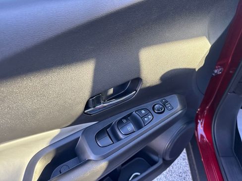 Certified 2024 Nissan Kicks SR w/ SR Premium Package image 12