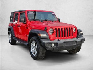 Used 2019 Jeep Wrangler Unlimited Sport S AWD/4WD video 3