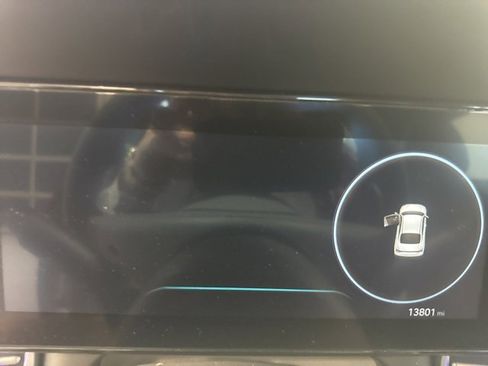 Used 2024 Hyundai Elantra SEL image 14