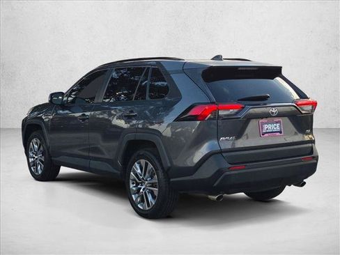 Used 2023 Toyota RAV4 XLE Premium FWD image 8