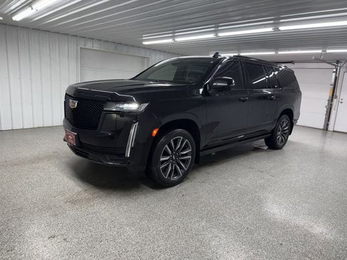 Used 2021 Cadillac Escalade ESV Sport w/ Driver Assist Tech Package image 3