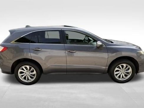 Used 2017 Acura RDX AWD w/ Technology Package image 4