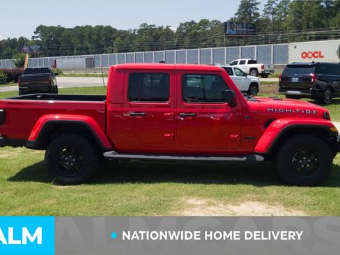 Used 2025 Jeep Gladiator Sport AWD/4WD image 4