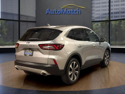 Used 2023 Ford Escape Platinum image 11